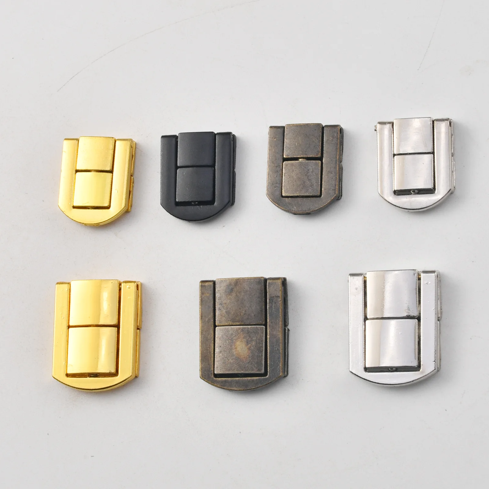 

New Chinese antique wooden box gift square wine lock packaging decorative small dark buckle