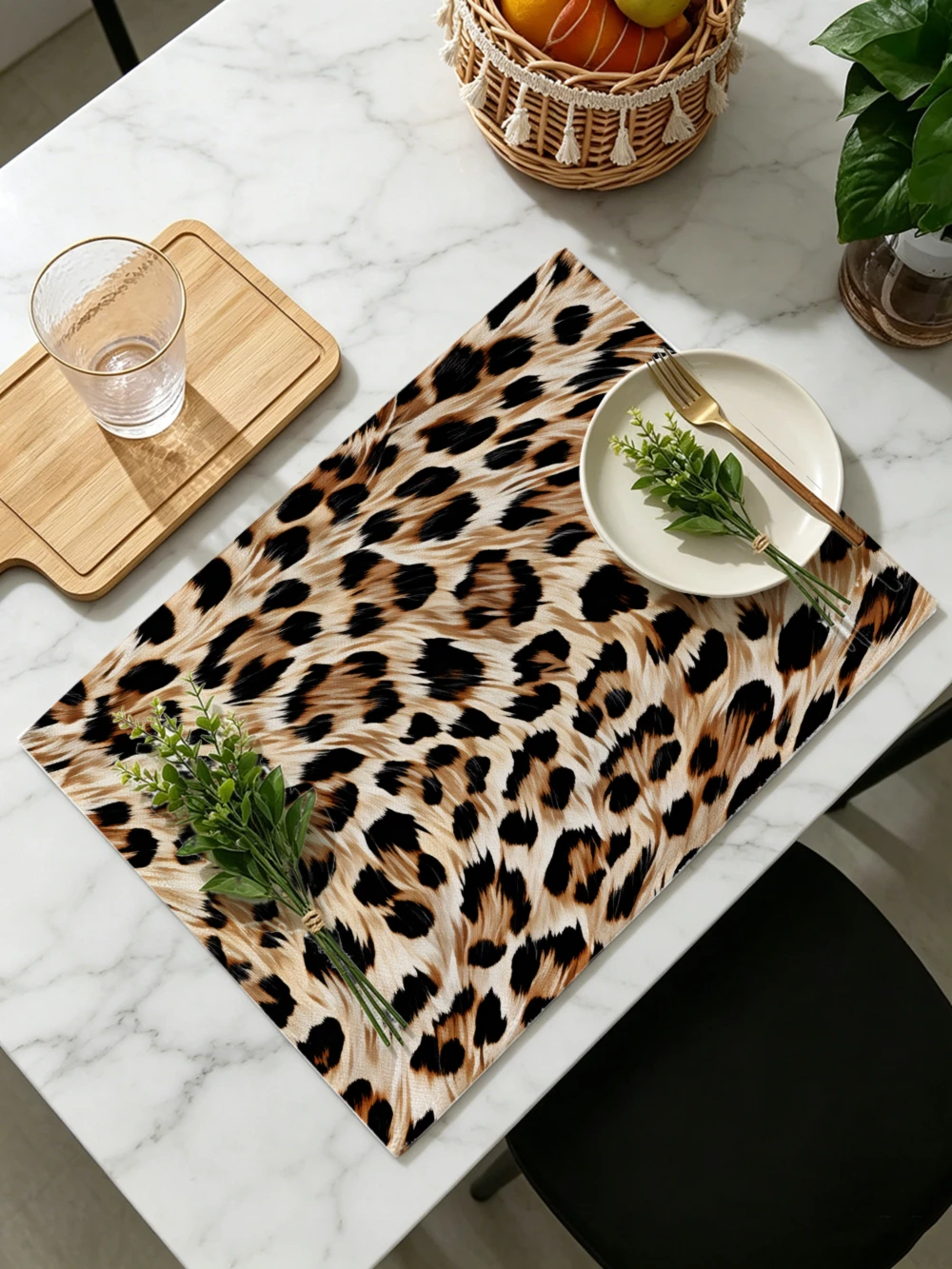 Printed Placemats for Dining Table Kitchen Holiday Parties Leopard Print Pattern Design Style