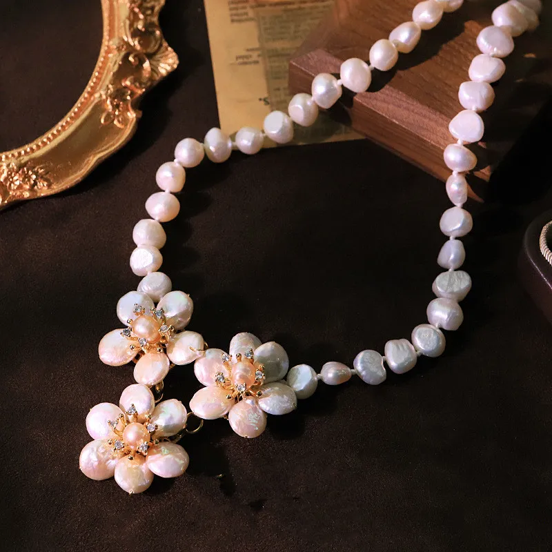 

Ожерелье из натурального пресноводного жемчуга для женщин, простой оригинальный дизайн, ожерелье с цветком, подвеска, ожерелья, очаровательное колье, воротник из бисера