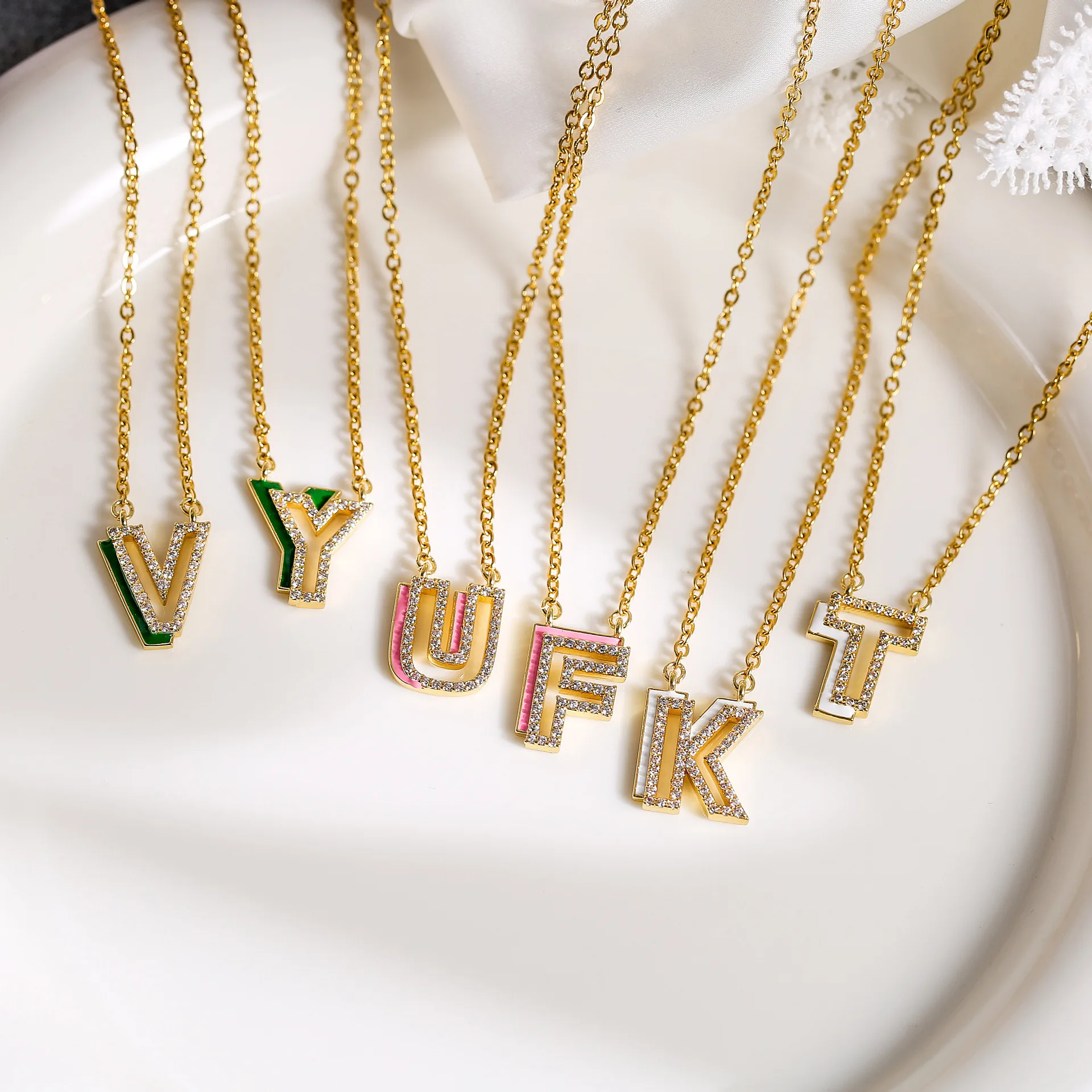 

DUOYING Custom 3D Hollow Letter Necklace Personalized Enamel Initial A-Z Pendant Necklace Jewelry Gift For Women