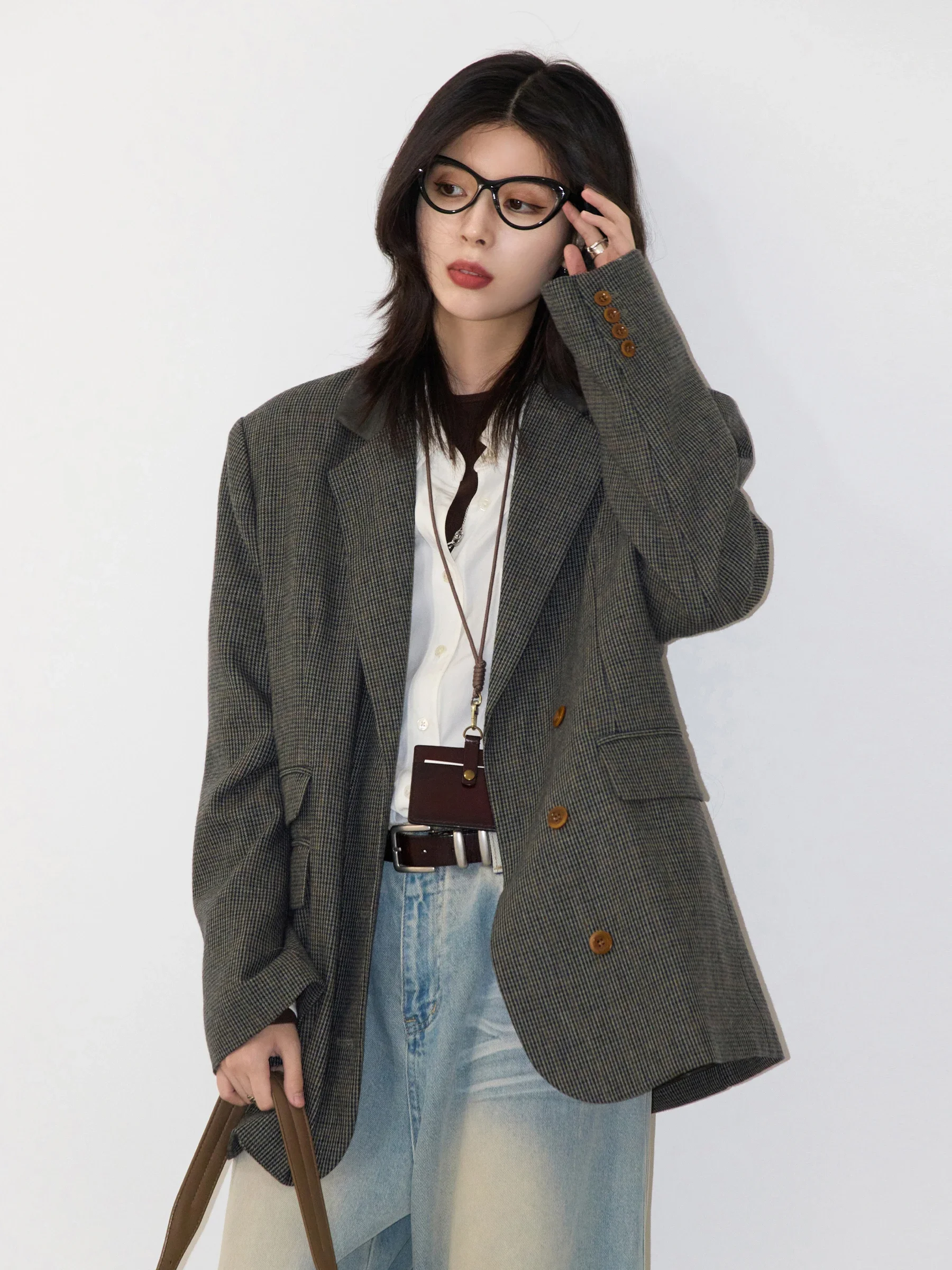 CHIC VEN Women\'s Woolen Blazer Loose Retro Single Breasted Female Jacket Mid Length Plaid Coat for Woman Autumn Winter 2024