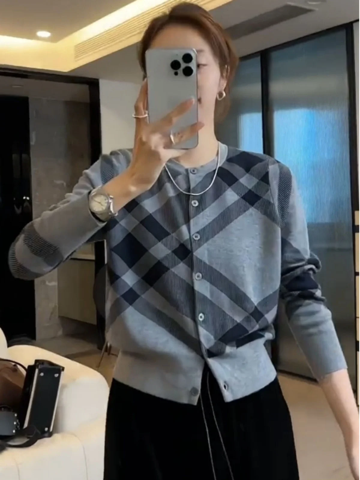 Retro Plaid Warm Knitted Cardigan Women's Early Autumn Winter Sle Faionable Anti-Aging Woolen Top Coat Korean Loose Fit