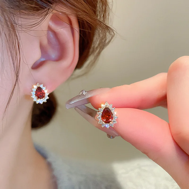 New South Korea Red Water Drops Simple Earrings Fashion Small Exquisite Elegant Earrings Women\'s Jewelry