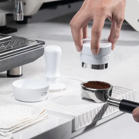 IKAPE 51/53/58MM कॉफ़ी टैम्पर सेट सफ़ेद 6 इन 1, एस्प्रेसो टैम्पर किट, टैम्पर के साथ एस्प्रेसो एक्सेसरीज़ किट, डिस्ट्रीब्यूटर, सिलिकॉन मैट 10 best sales कॉफी किट - №5