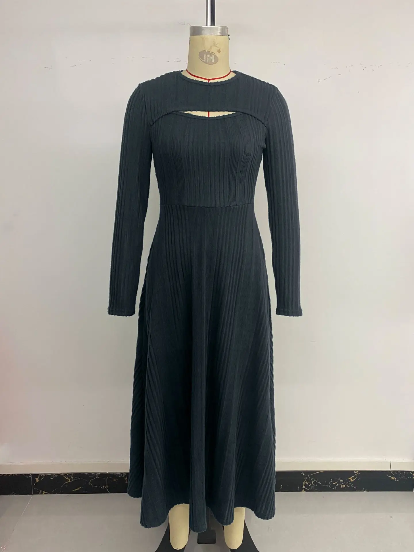 

Новое осеннее элегантное платье 2026 года в деловом стиле, сексуальное, с вырезами, круглым вырезом горловины, однотонное, приталенное