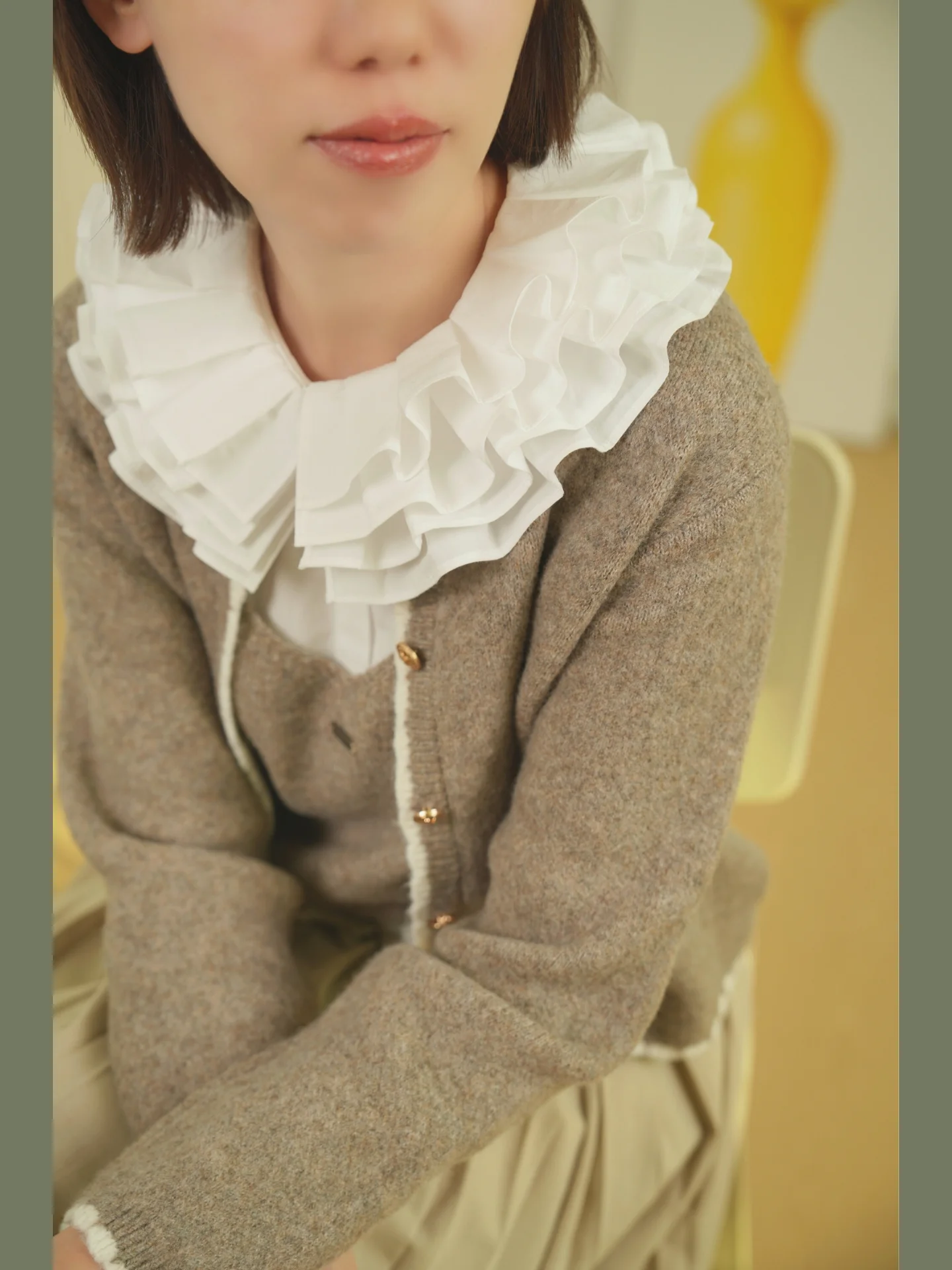 col-cache-cou-effet-amincissant-style-decontracte-richement-orne-et-elegant-avec-bordure-en-dentelle-blanche-couleur-hiver