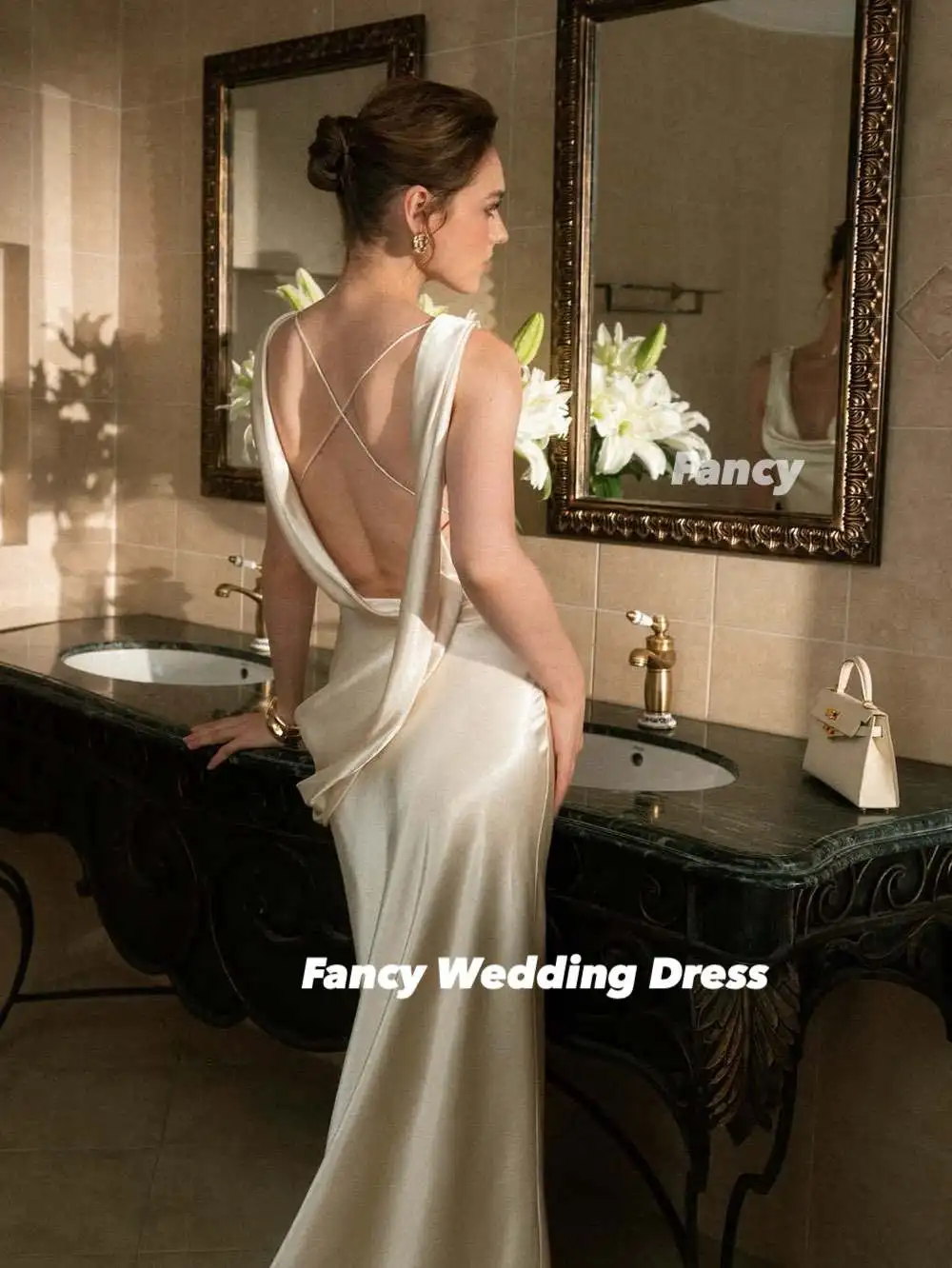 فستان سهرة أنيق فاخر برقبة على شكل V عميق في المملكة العربية السعودية فستان حفلات نسائي قصير بدون أكمام فساتين حفلات رسمية مقلدة حسب الطلب #4