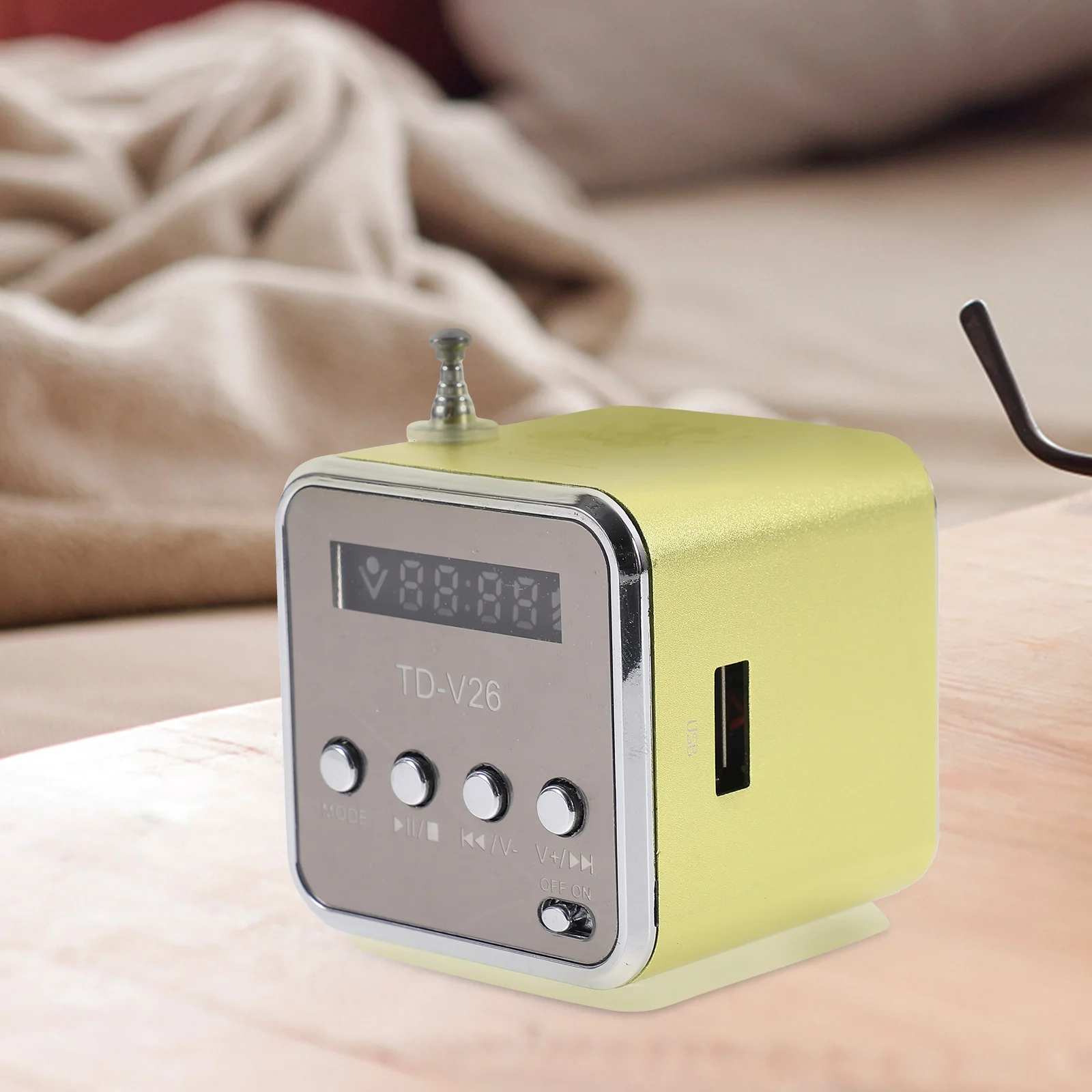 

Speaker Small Outdoor Camping Speakers Mini Portable Wireless Travel Green Radio