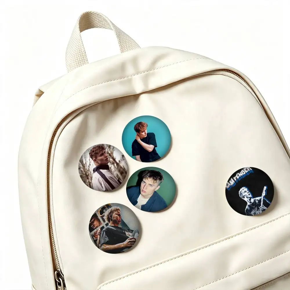 S-Sam fender Rock Singer 25mm 32mm 44mm 58mm 75mm Brooches Badges Pins for Accessories Gift