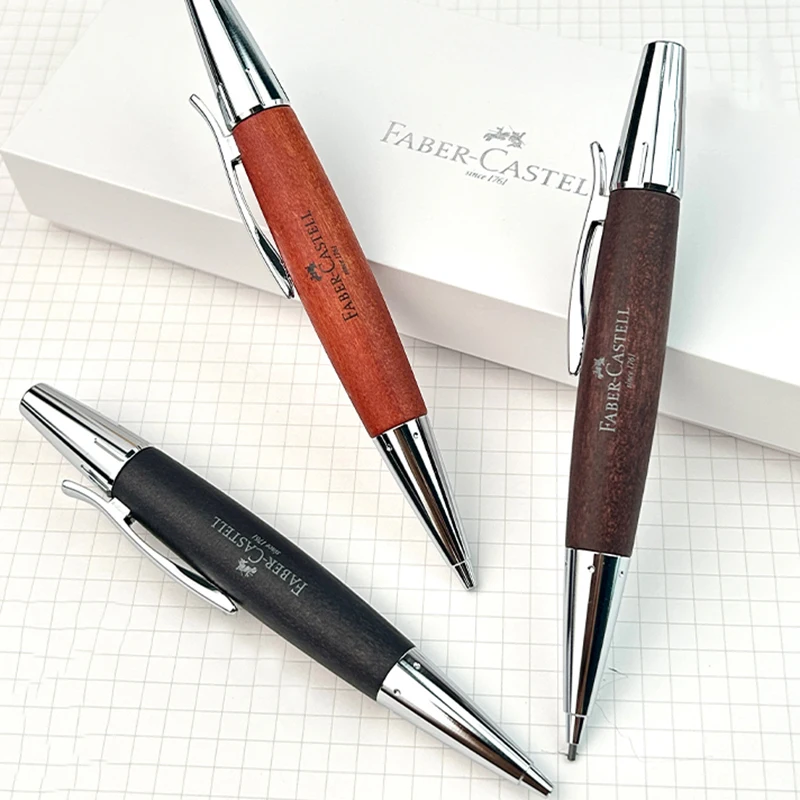 

Механический карандаш Faber-Castell E-Motion Pearwood, деревянный корпус толщиной 1,4 мм с металлическими акцентами — инструмент премиум-класса для письма