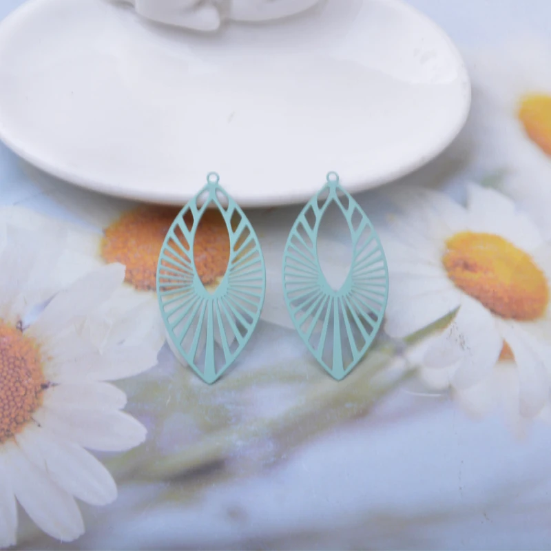 30 Stück AB8312 Messing-Filigran-Oval-Anhänger in Cremefarbe, Edelstahl-Anhänger, DIY-Schmuck, Mädchen-Ohrringe, Accessoires – Detail 10