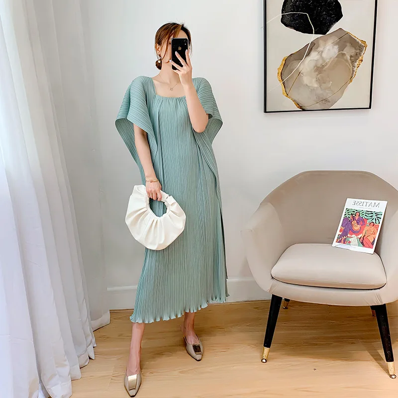 2024 Summer New Rugged Midi Random Rugged Large Swing Dress Medium Long Bat Sleeves Slim Fit Elastic Skirt