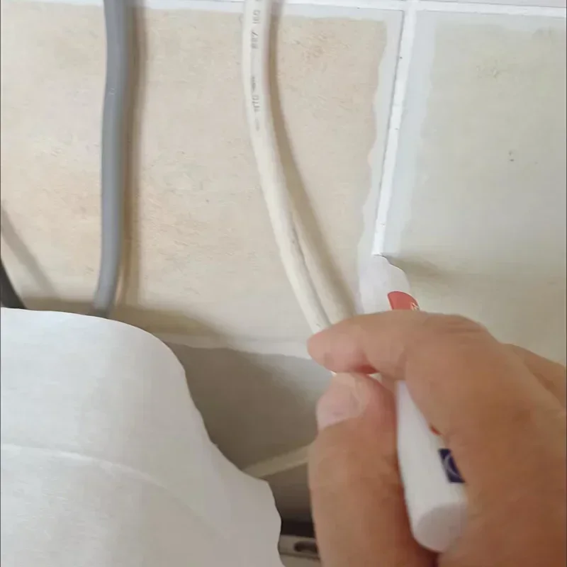 Wasserfester Fliesenmarkierstift für die Reparatur von Fugen in Böden und Wänden, Farben: Schwarz, Weiß, Gold, Silber, Beige – für Küche, Badezimmer, Toilette. – Detail 6