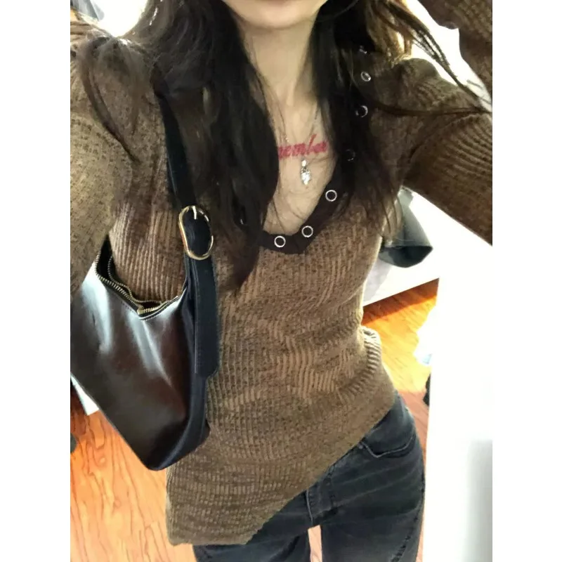 Vintage Contrast Color Patchwork Threaded Long-sleeved T-shirt Women 2024 Spring New V-neck Button Casual Irregular Knitted Tops