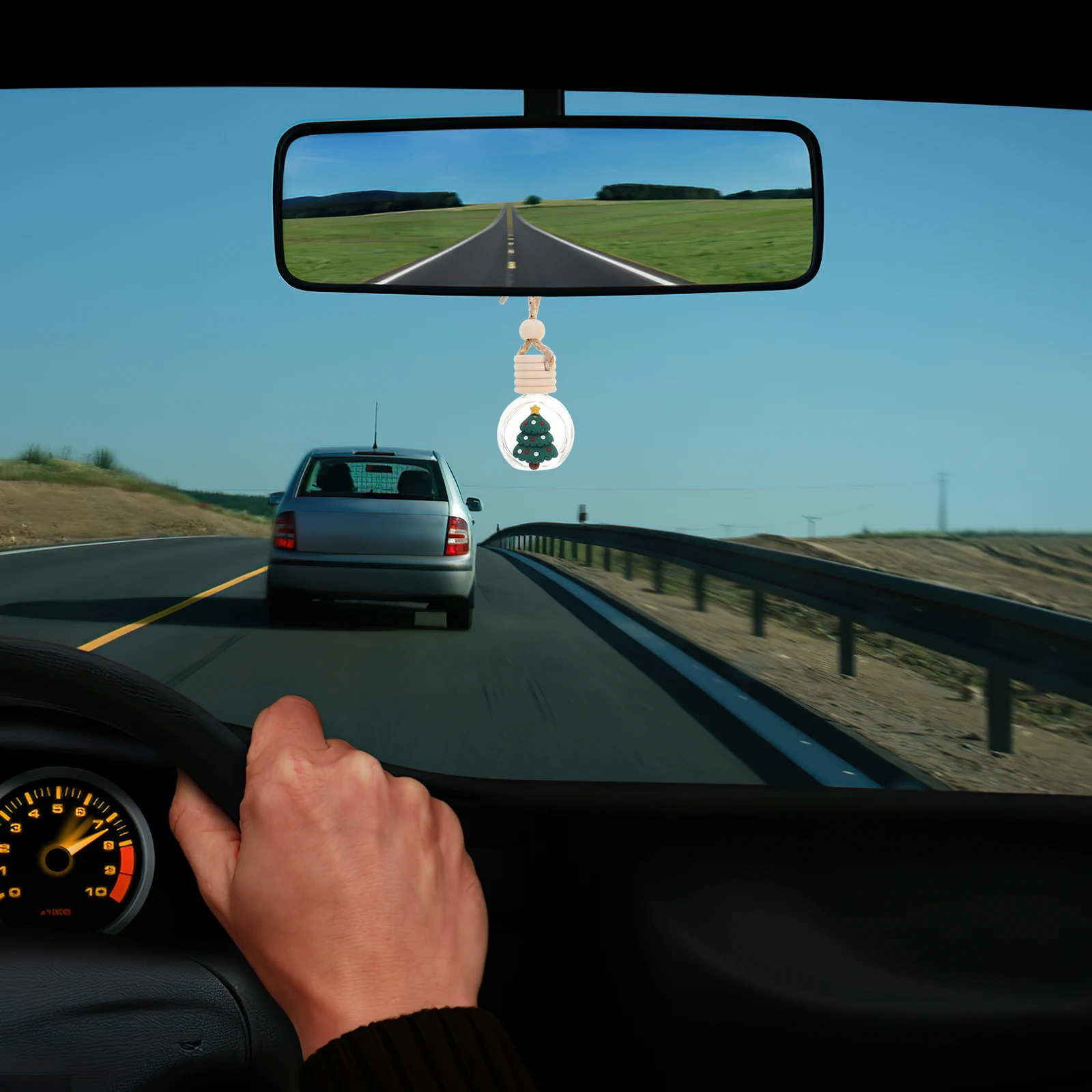 

4Pcs Car Rearview Mirror Hanging Essential Oil Diffuser Bottles for Festive Holiday Decor Car Diffuser Hanging Aromatherapy