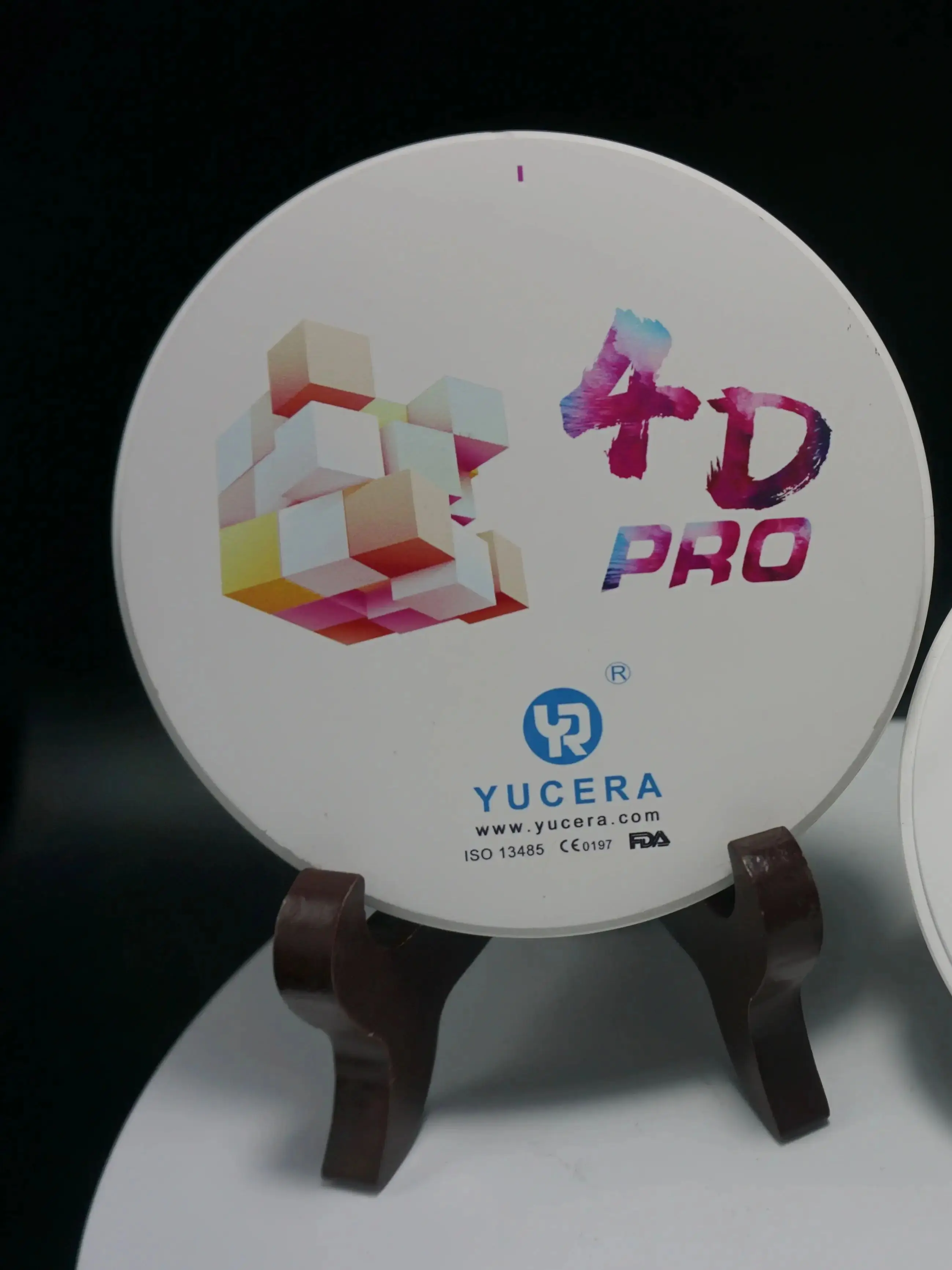 

98 14MM Yucera 4D Pro Multilayer Pre-Staining Zirconia Block For Cad Cam Dental Laboratory Price Promotion Open System