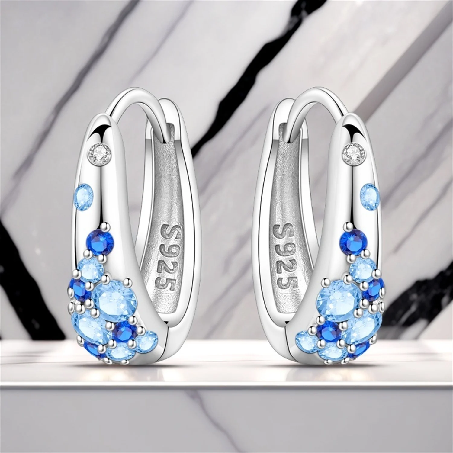 CYCUFF جديد 925 فضة التدرج الأزرق أقراط مجوهرات فاخرة تنوعا هوب أقراط مجوهرات نسائية الاتجاه الطرف لتقوم بها بنفسك هدية