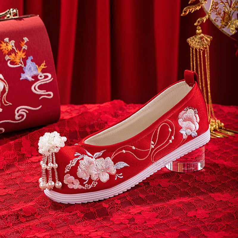 Women Chinese Style Wedding Embroidered Shoes Bride Fairy Elegant Pearl Tassel Retro Short Boots Old Beijing Red Cloth Shoes