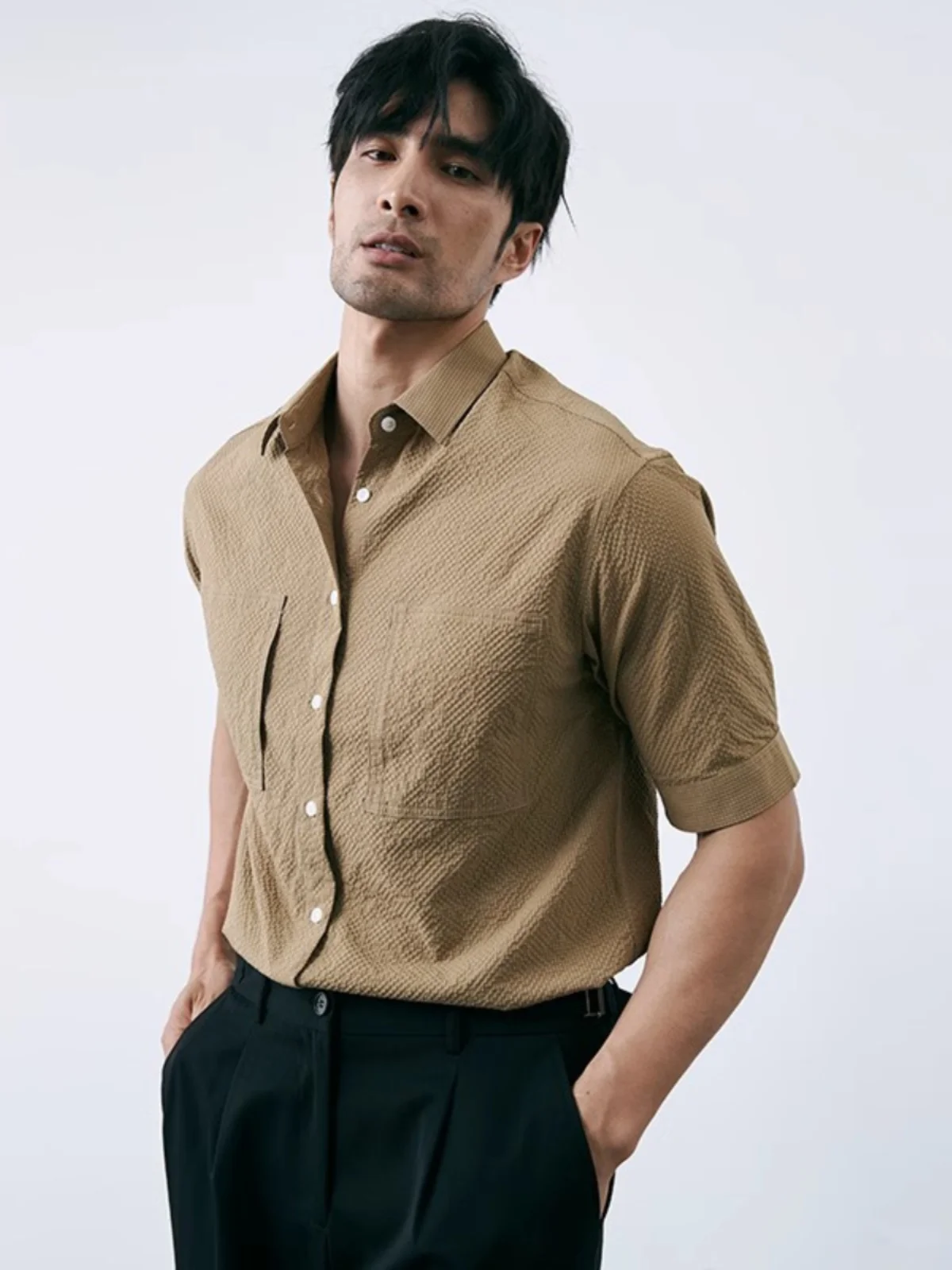 Summer Bubble irt ort Sve Slim Fit f Sve Breathable Retro No Ironing Design Casual Men's Faion Pure Color
