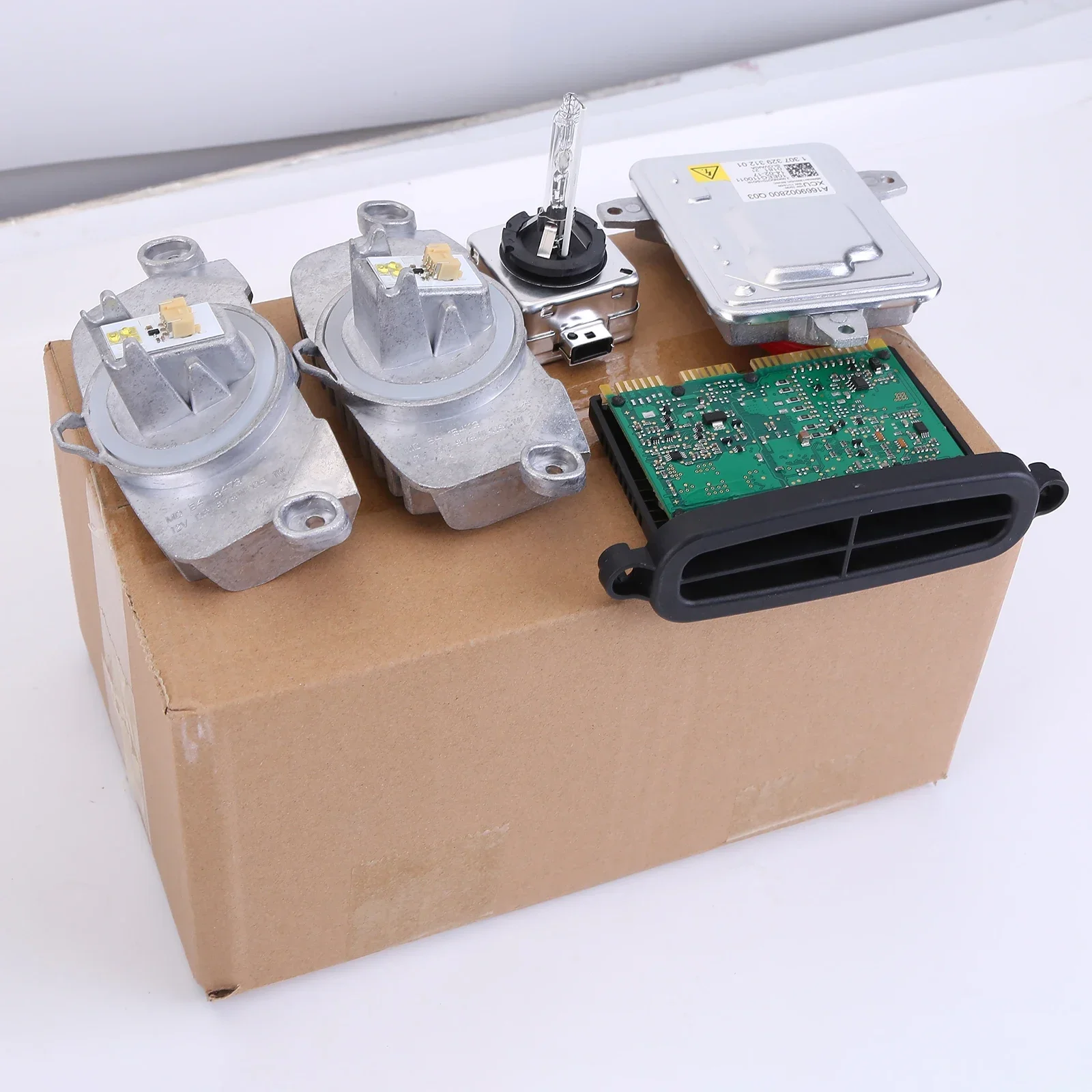 

Car Xenon HID Headlight Ballast Unit Assembly Xenon Ballast Bulb LED Module Compatible for 2012 - 2015 3 Series 320i 328i 335i