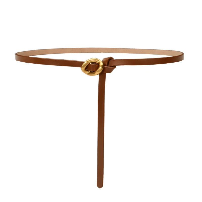 حزام خصر نسائي نحيف من الجلد الطبيعي بتصميم بسيط مع إبزيم معدني وتفاصيل عقدة قابلة للتعديل للفساتين