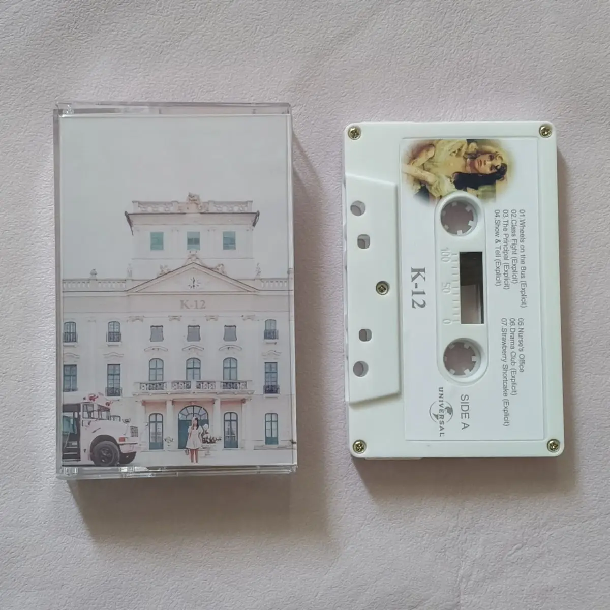 Fantasy Pop Style Cassette Retro English Audio Tape Unique Voice Texture Collectible Nostalgic Music Listening Carrier Tape