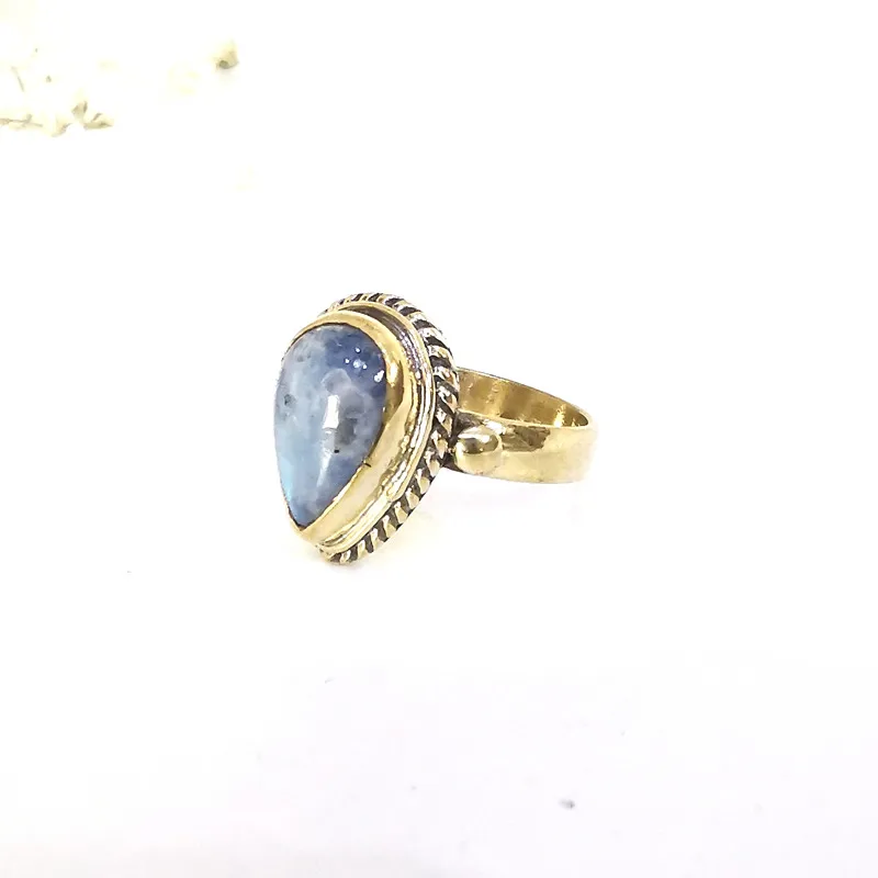 Natural Stone Rings Brass Inlaid Heart Moonstone Lovely Vintage Rings for Lady From Nepal R019