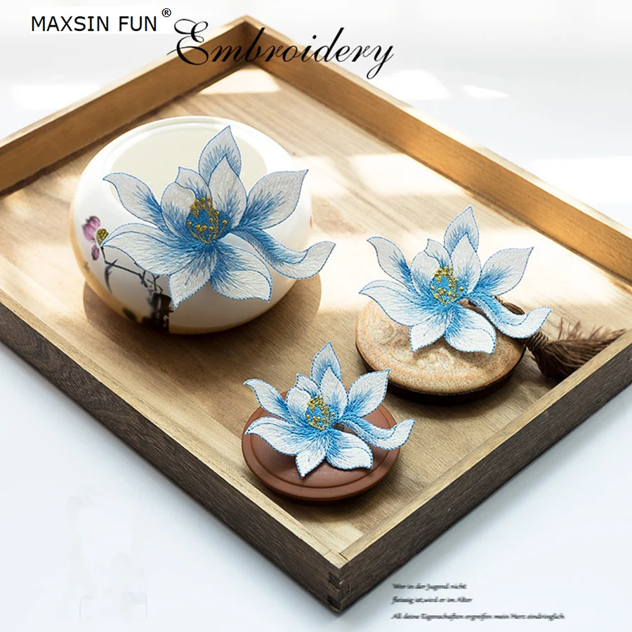 

1PC Lotus Flower Embroidery Patch Iron On Fabric Cloth Sticker For Clothing Applique DIY Hat Coat Dress Pants Accessories