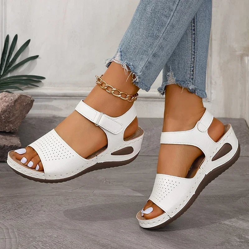 

Women's Thick Soled Sandals 2025 Summer White Wedge Sandals Women Shoes Lightweight Platform Sandles Woman Non Slip Beach Shoes
