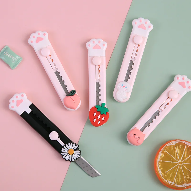 

1pcs Kawaii Cat Paw Pocket Mini Art Utility Knife Express Box Knife Paper Cutter Craft Wrapping Art Supplies DIY Tool Stationery