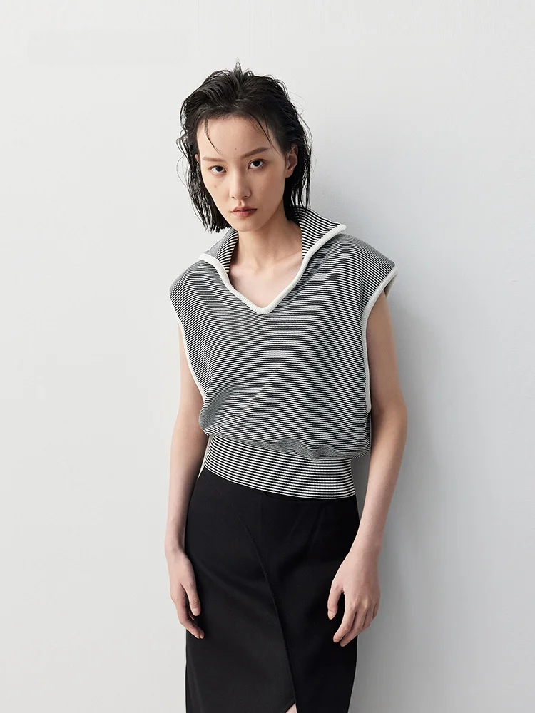 

V-Ne Svel Knitted Vest Women's Faion Autumn New Arrival Slim Stripe Pattern Comfortable Fit Casual Wear