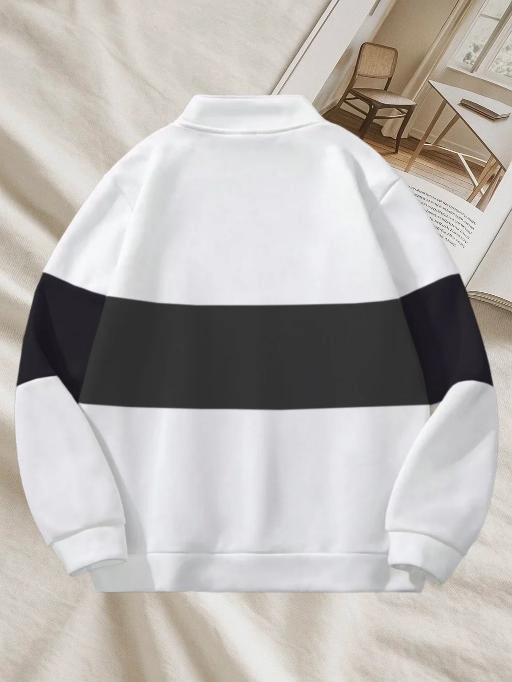 Black and white contrasting collared hoodie with half zipper, loose casual long sleeved top, men's clothing source view 4