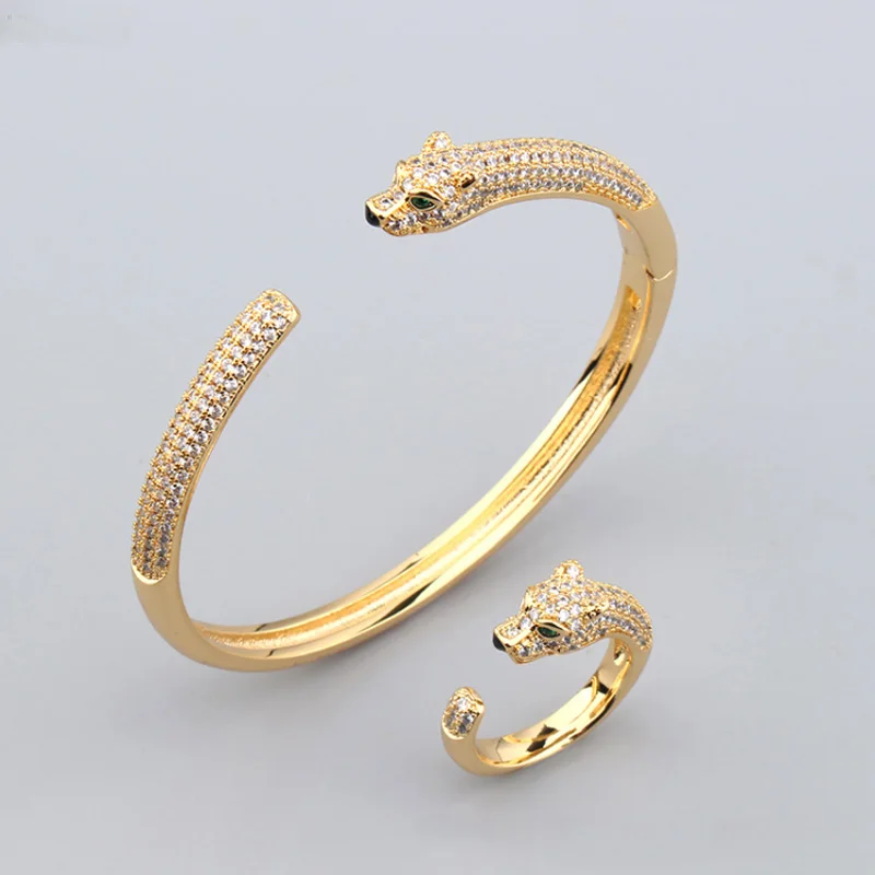 

New Creative Green Eye Leopard Titanium Steel Micro-Inlaid AAA Zircon Bracelet Ring Palace Luxury Suit