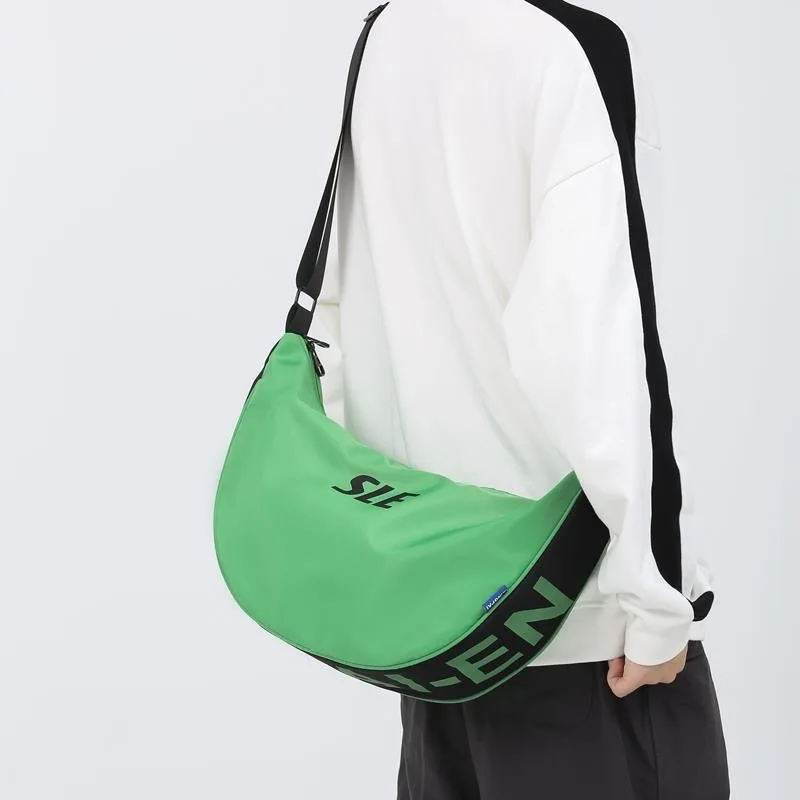 New Fashion Designer Messenger Bag Unisex Dumpling Bag Lightweight Shoulder Bag Armpit Bag Travel Outdoor Crossbody Bag Tote Bag