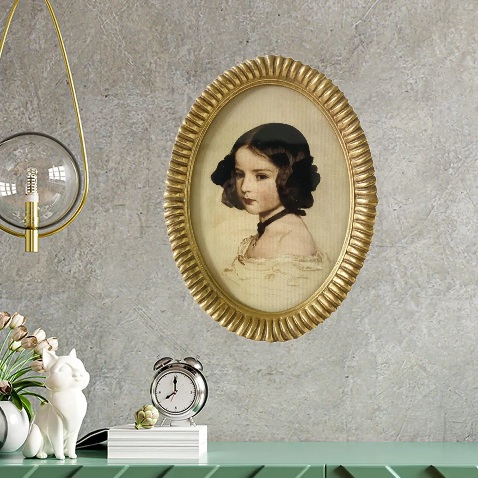 

Oval Photo Frame Retro Gift Wall Mount Elegant Handmade Wall Decor Artwork Resin