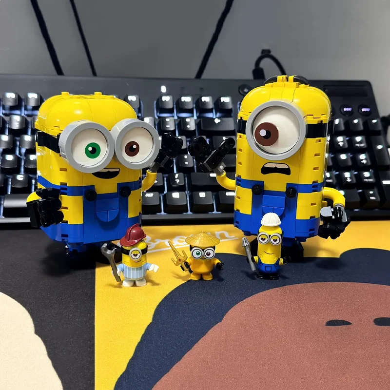 MINISO-Kit d'assemblage de laboratoire Minions pour enfants, modèle de nuits de construction, jouets de puzzle pour enfants, décoration de bureau, cadeau à collectionner, 876 pièces