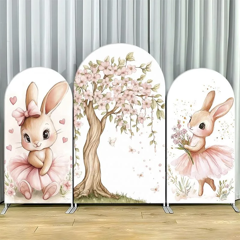 伸縮性のある二重構造の背景カバー。パステルカラーのウサギ、バレリーナ、木、花のモチーフが描かれた背景セット。上品なイベントや写真撮影の装飾に最適。