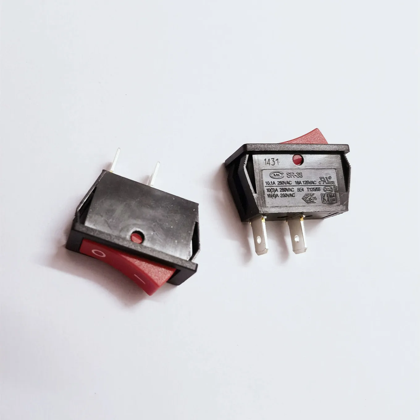 

Original New 100% rocker switch 10A250V 2pin 2gear rocker power switch SR-38