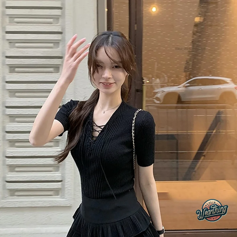 

2025 Summer Women's Top Sexy Strappy Short-sleeved Sweater For Women Pure Desire Style Slim Fragrance Style Temperament Top