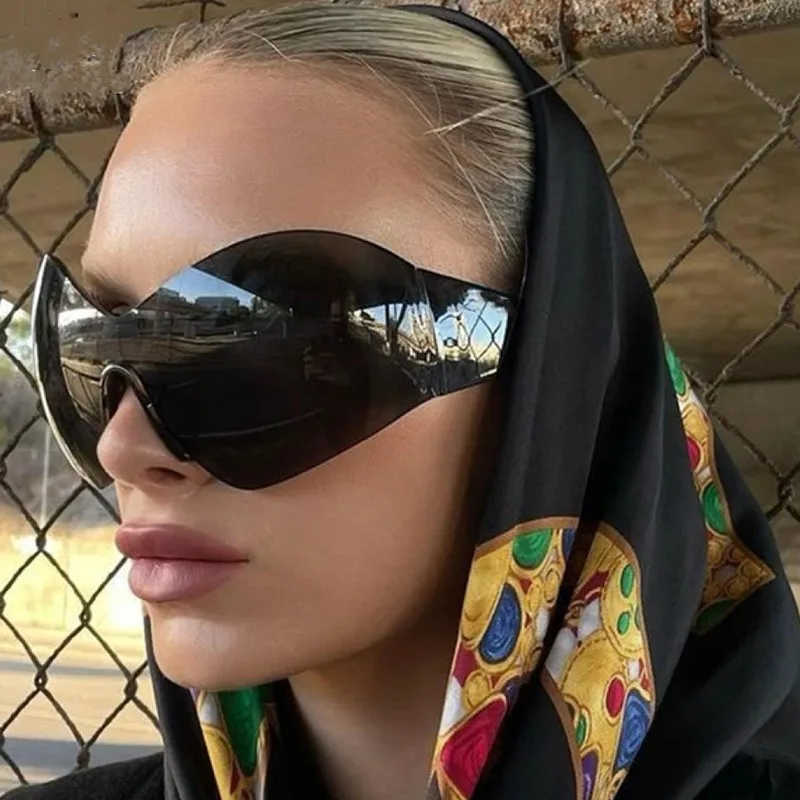 New Oversized Frameless Sunglasses With Futuristic Feel Y2K Sun Glasses Man Women's Photography Eyewear