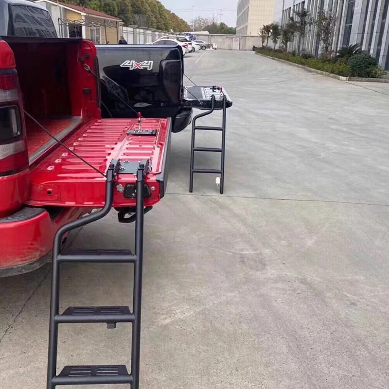 Multifunctional Ladder Is Suitable for Small Pickup Trucks