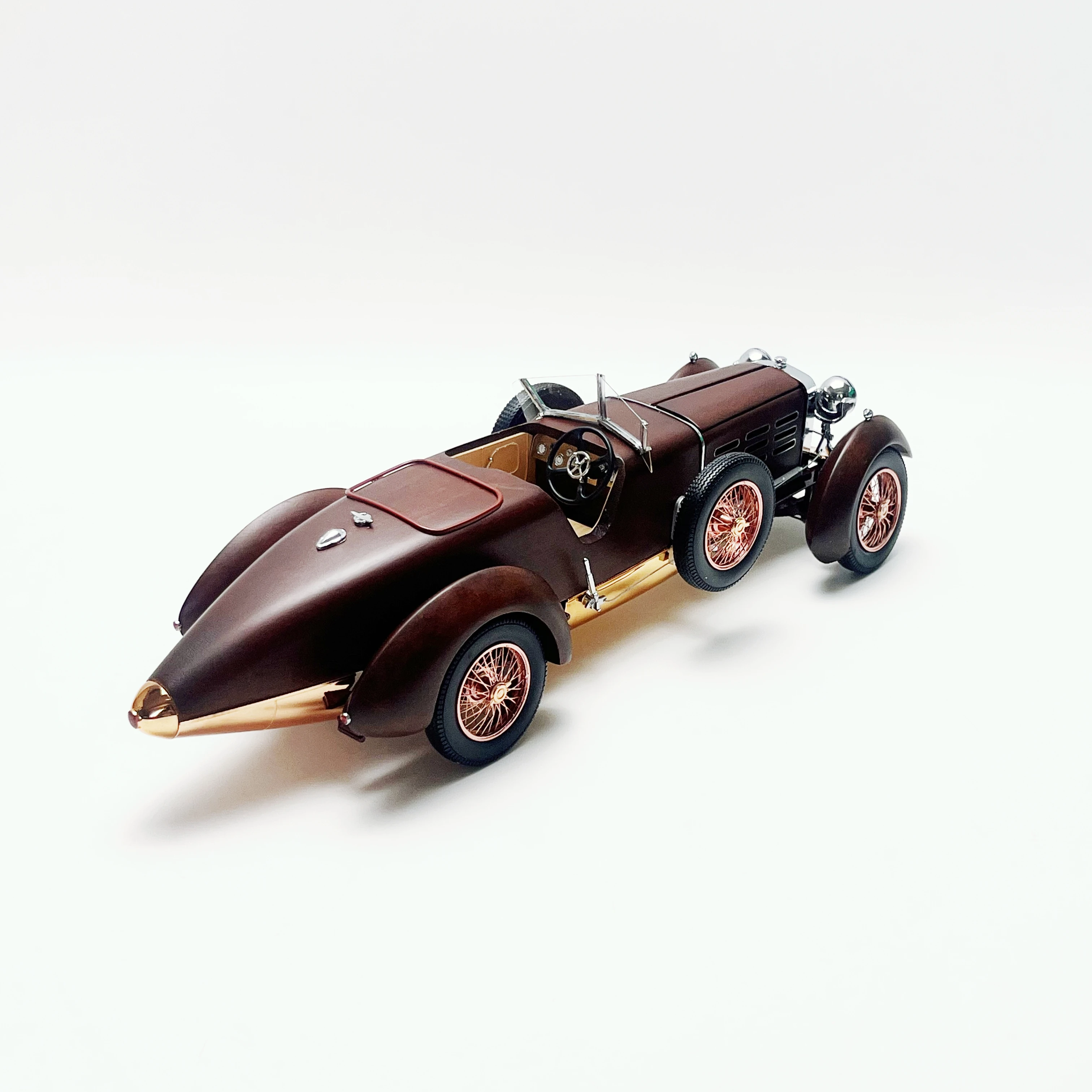 Diecast 1/18 TRL escala Tulipwood Speedster H6C Hispano Tulipwood coche modelo coleccionable juguete para regalo recuerdo adorno de exhibición