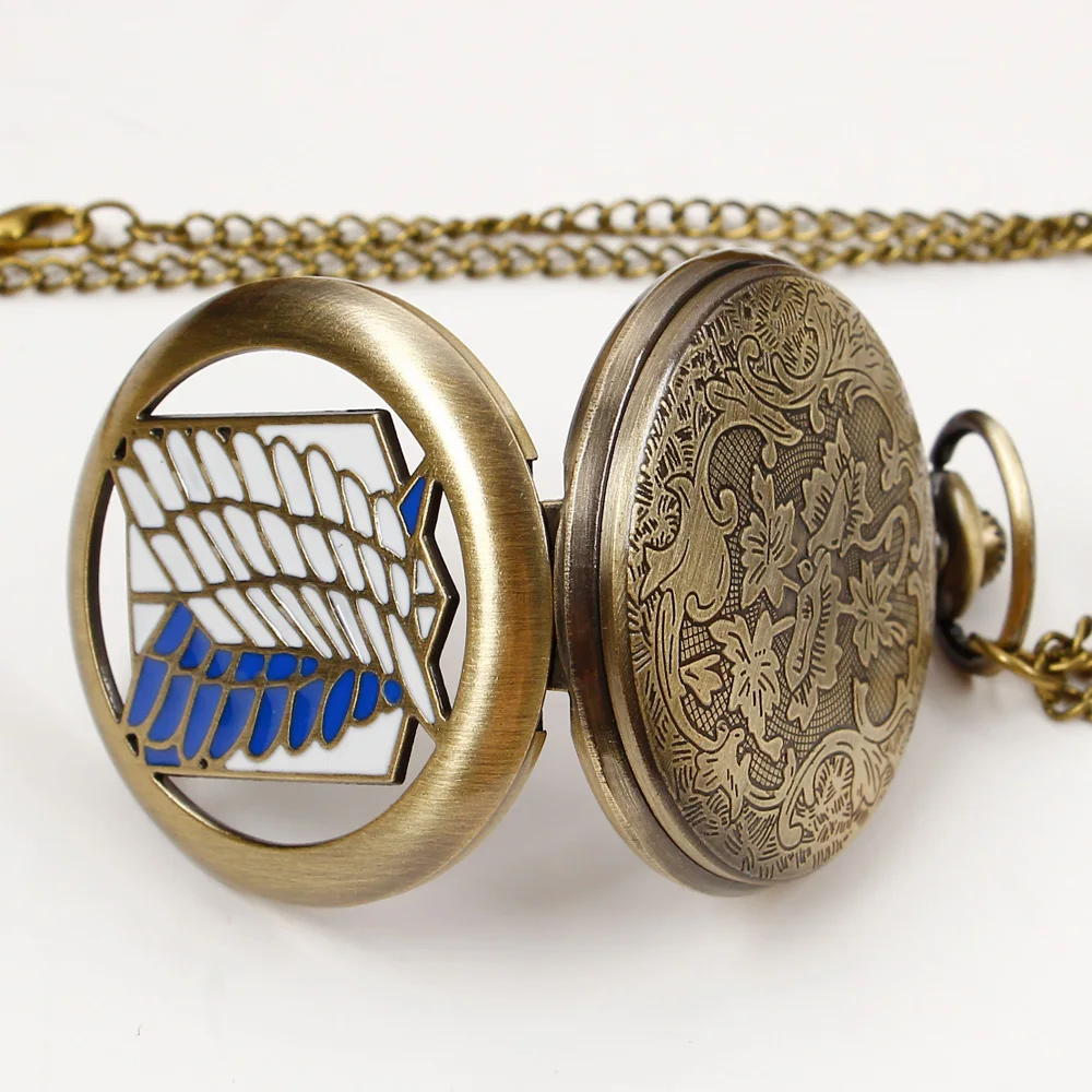 Collana con ali bianche blu Orologio con ciondolo unisex per bambini Cosplay Orologio da tasca al quarzo in bronzo vintage Regali