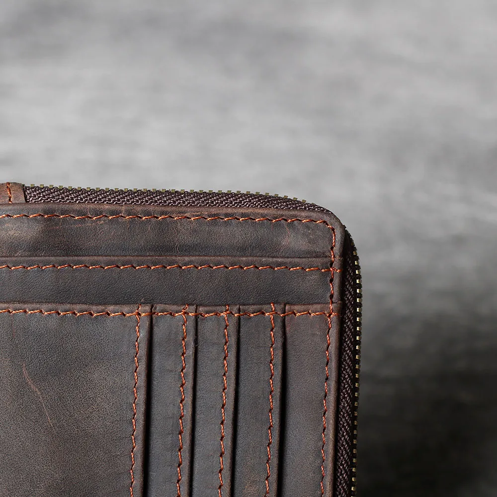S.WORKER Klassischer Echtleder-Multikartenhalter für Herren, kompaktes Kartenetui aus Vollnarbenleder mit Kartenfächern – Detail 11