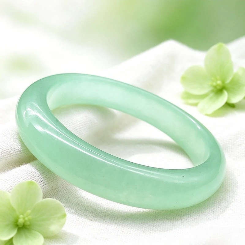 New Ice-through Light Green Women's Bracelets
