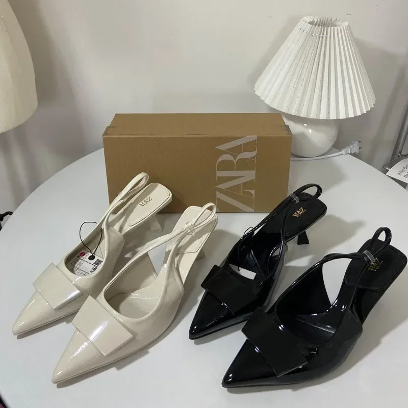 Zapatos vulcanizados negros con correa de hebilla y Punta puntiaguda para mujer, tacones altos, nueva moda