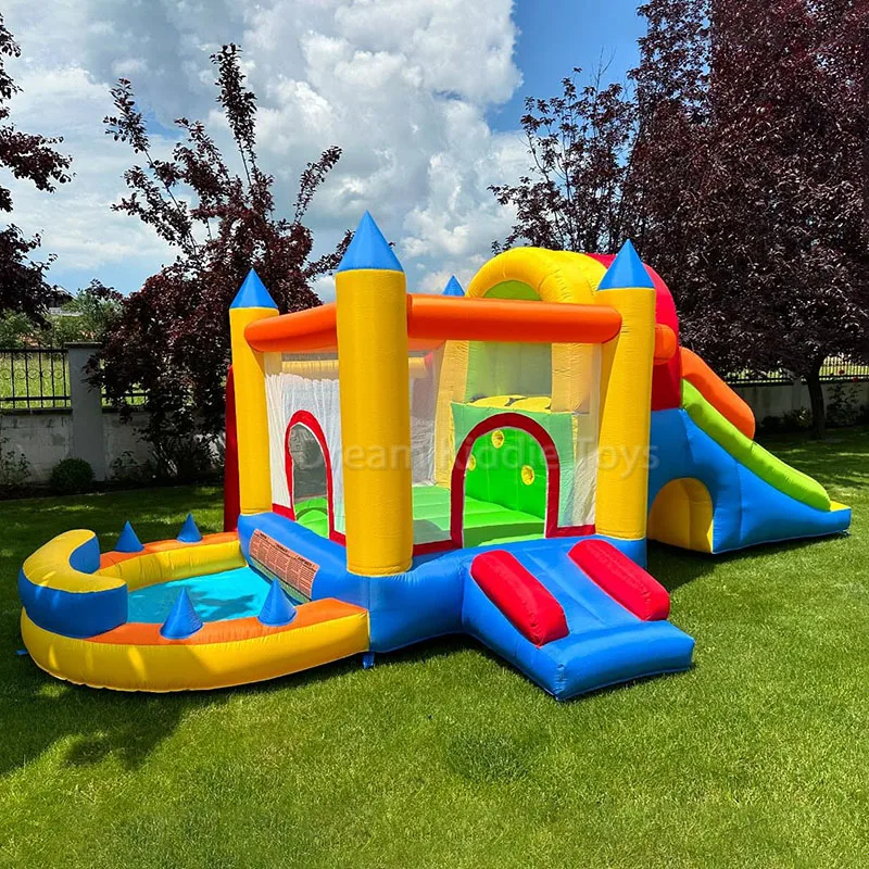Immagine 3: Castello Gonfiabile Personalizzato per Bambini da Esterno e Interno con Scivolo e Piscina di Palline - Promozione Vendite