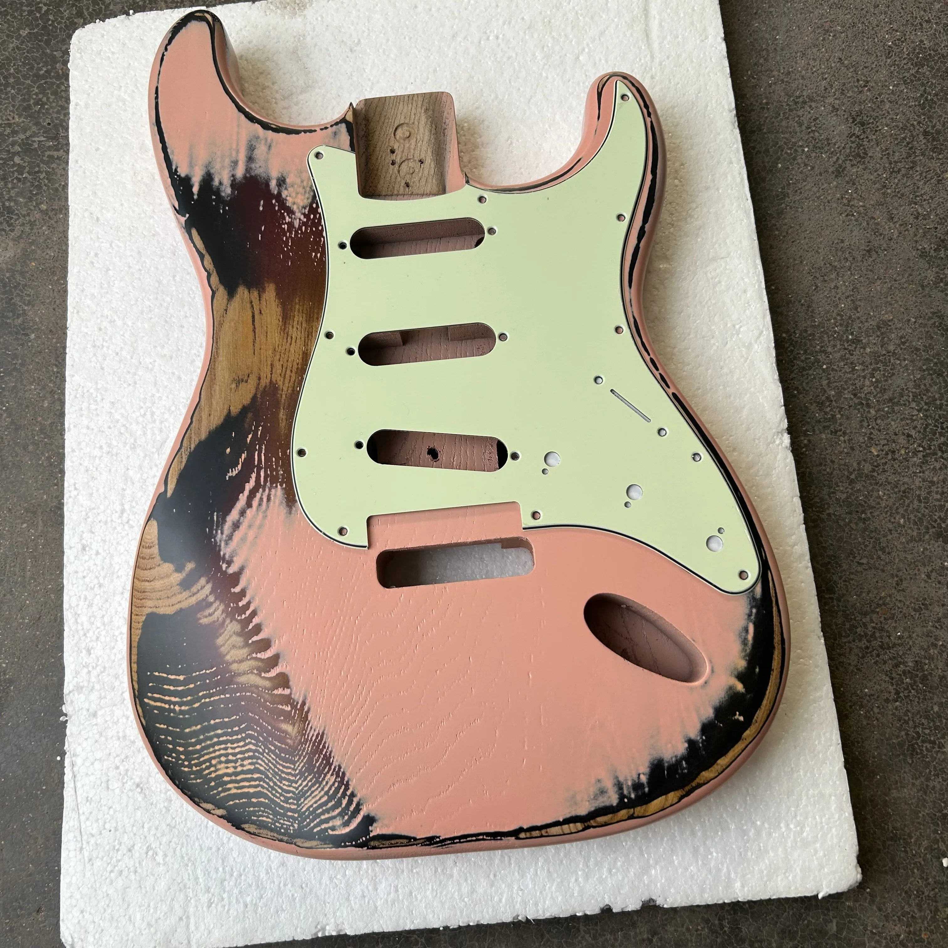 Novo corpo de guitarra DIY Heritage, rosa claro, madeira ASH, frete grátis atacado e varejo