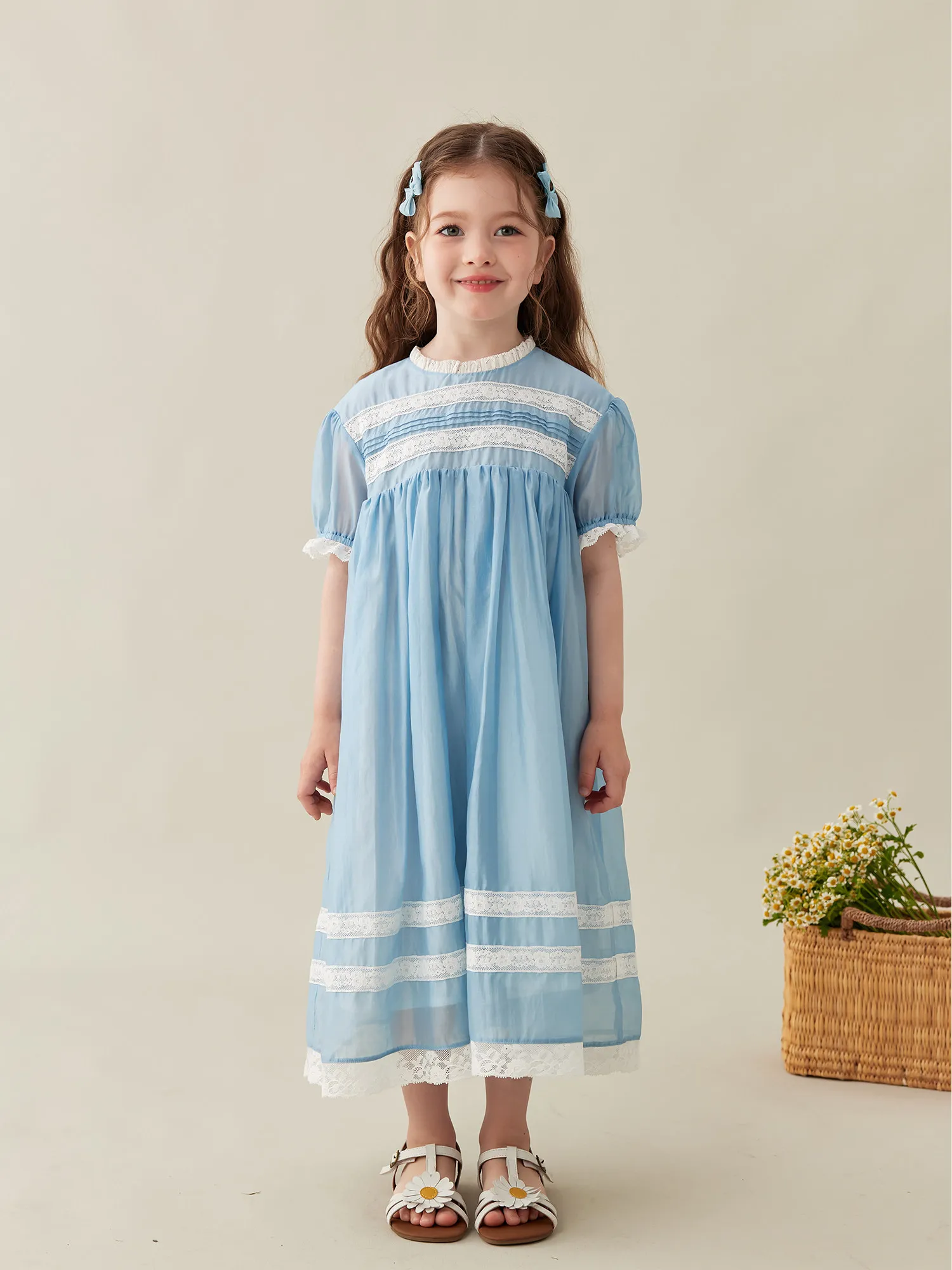 Vintage Französisches Sommerkleid für Kinder, Zartes Weißes Spitzenkleid mit Puffärmeln, Lockeres Midi-Sommerkleid, Süßes Tägliches Outfit für Kleine Mädchen – Detail 19