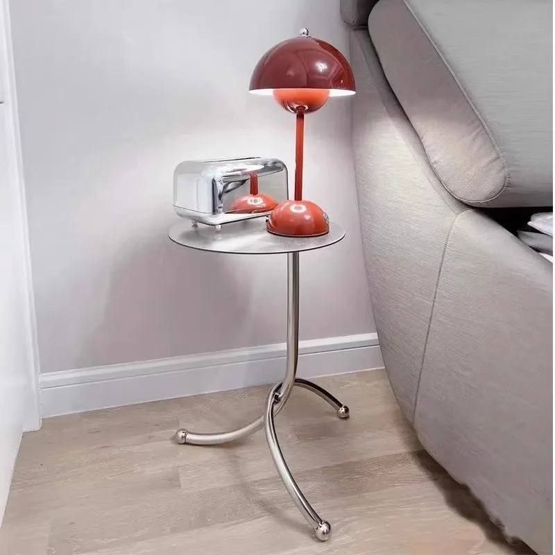 

Nordic Minimalist Side Table Stainless Steel J-Shaped Coffee Desk Space-Saving End Table for Small Bedroom/balcony Decor 28x40CM